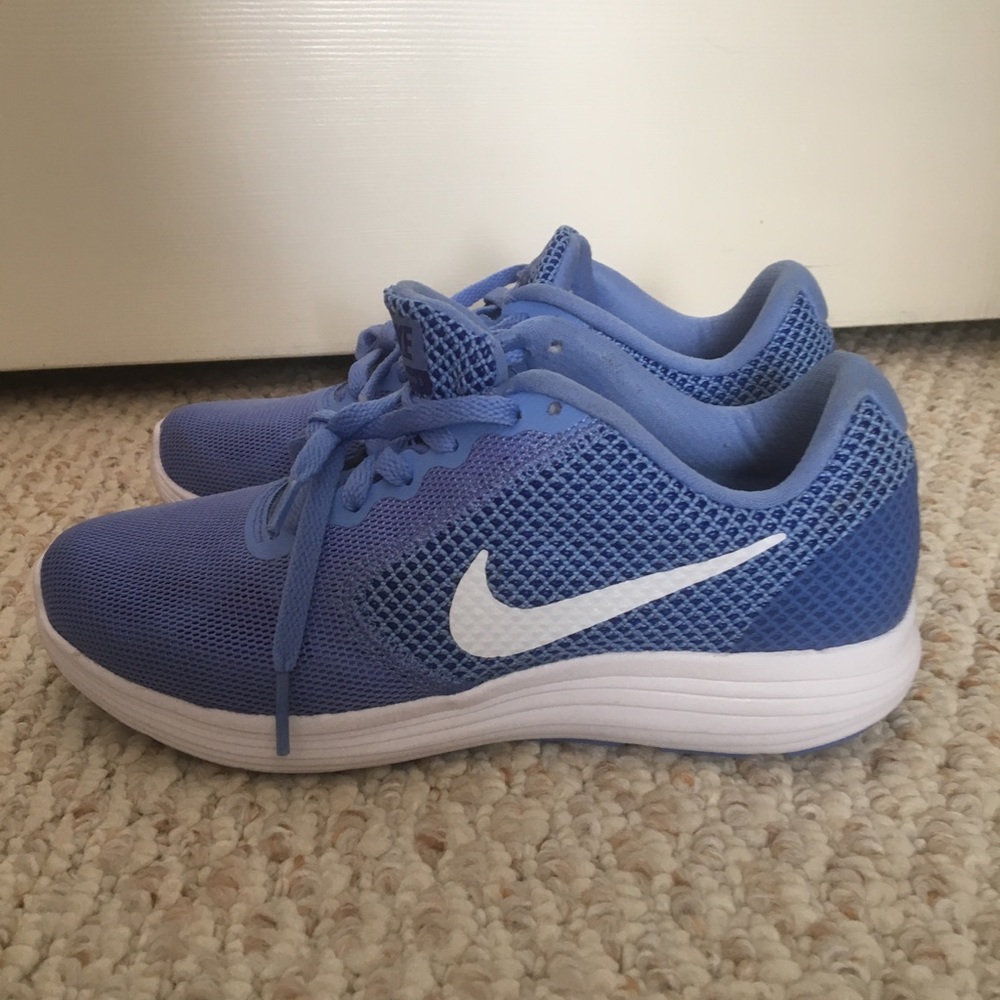Size 6 Nike Revolution 3 Sneakers